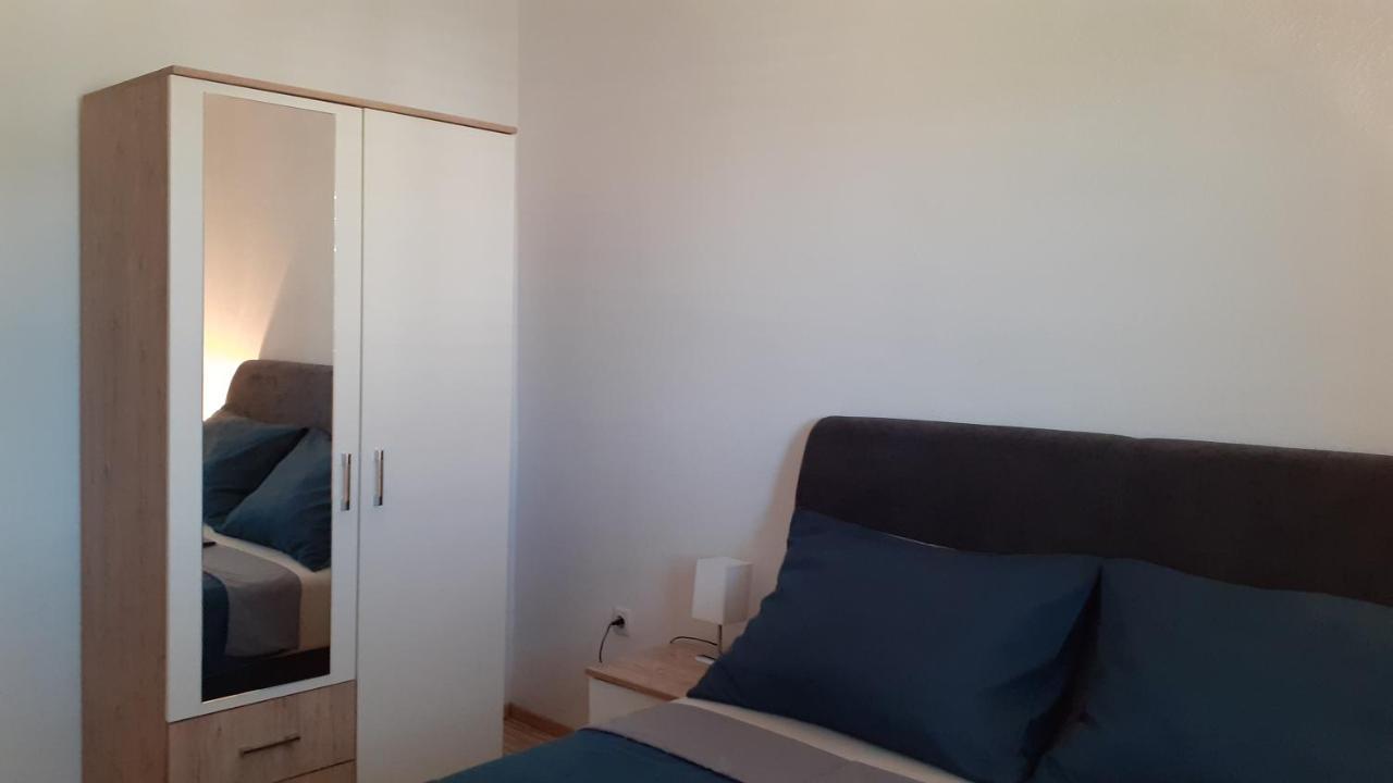 Apartman Nina Vodice Exterior foto