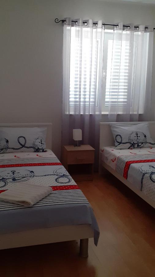 Apartman Nina Vodice Exterior foto