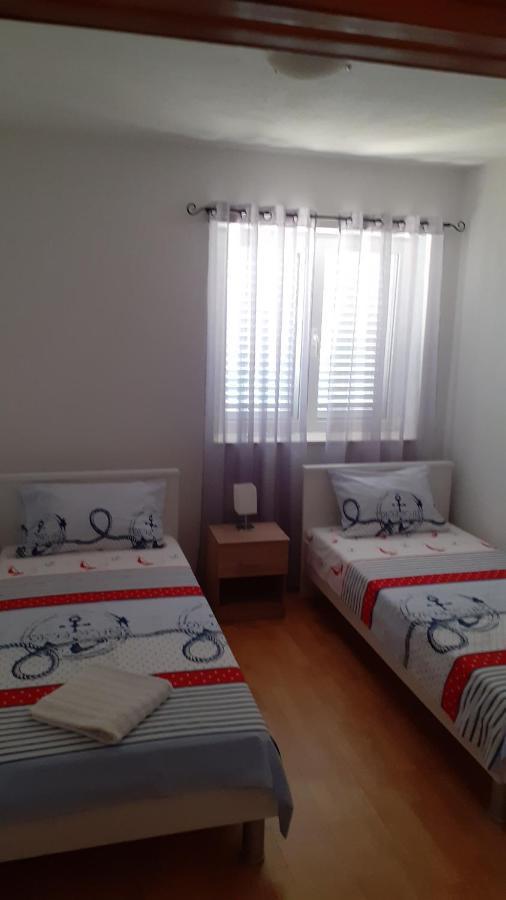Apartman Nina Vodice Exterior foto