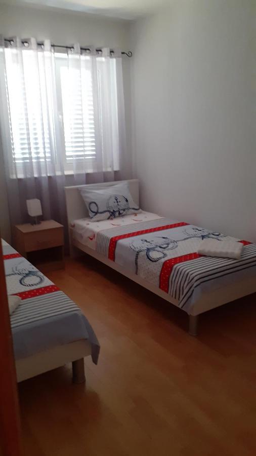 Apartman Nina Vodice Exterior foto